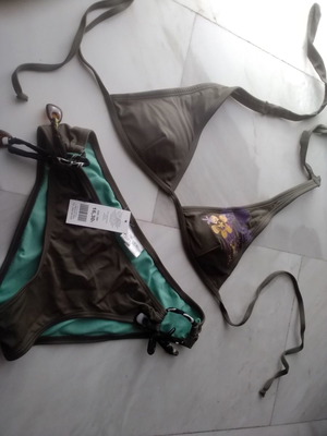Μαγιό bikini καινούργιο σε χακί χρώμα, μέγεθος Small/Medium