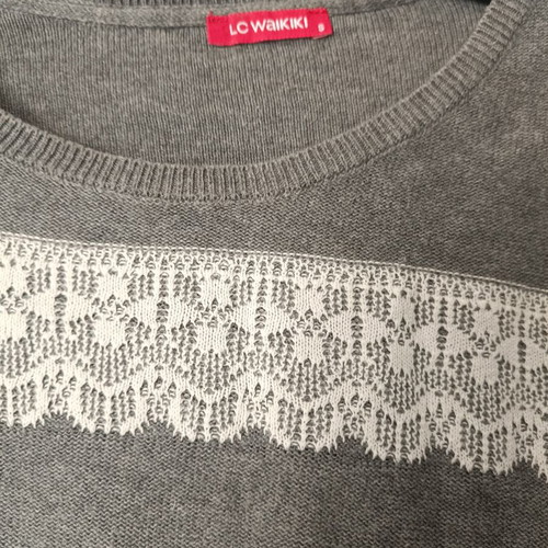 Thin sweater with lace in gray and white, like new, size S