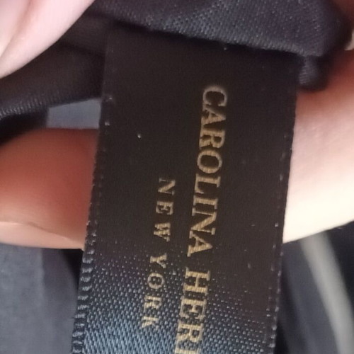 Carolina Herrera Good Girl shoulder bag like new, black velvet