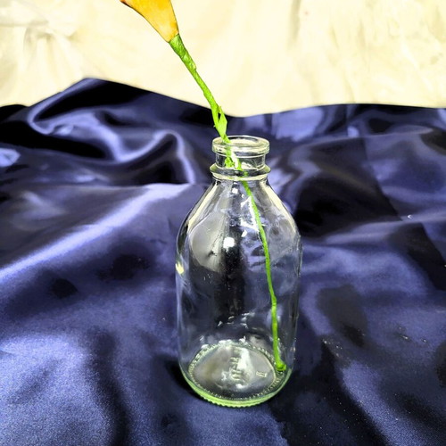 Set of 8 Transparent Glass Bottles Like New, 14cm, 250ml