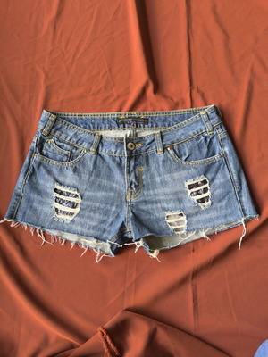 Y2K Bershka τζιν σορτσάκι σαν καινούργιο, μέγεθος L μπλε