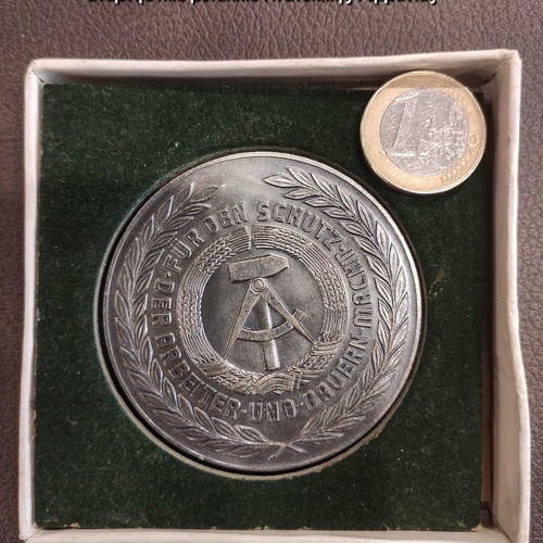 Commemorative medal of East Germany new