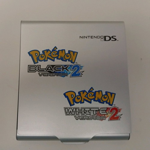 Nintendo DS Pokemon Black White Version 2 double game case metallic inox like new