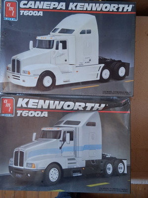Amt Kenworth T600A model kits unused, set of 2