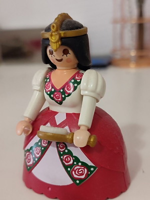 Playmobil Princess figure with red dress new