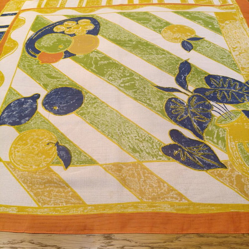 Vintage scarf with citrus print like new
