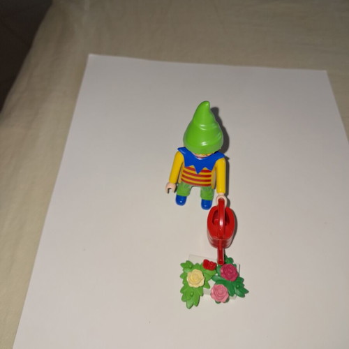 Playmobil garden gnome