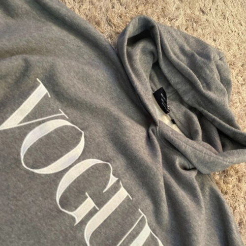 Vogue hoodie gray XXL like new