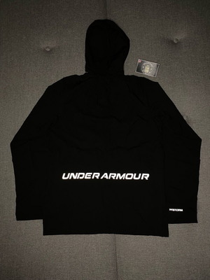 Under Armour Reflective Tracksuit new with tags, sizes S/M/L/XL