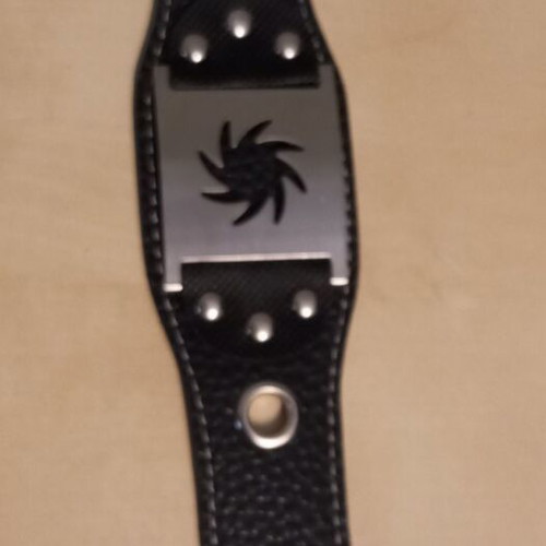 Leather Unisex bracelet black with design like new