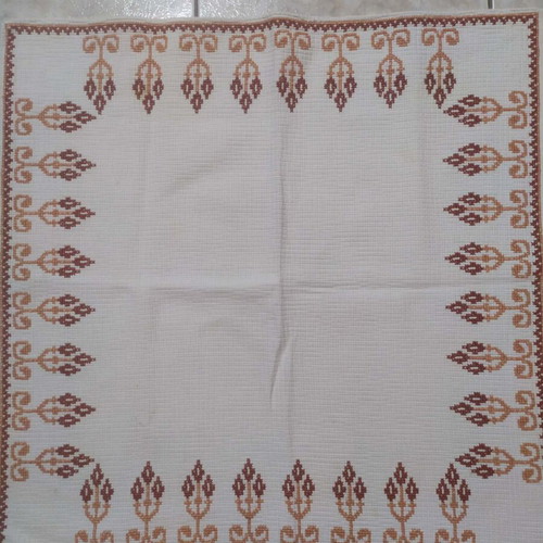 Set of 2 handmade vintage table linens