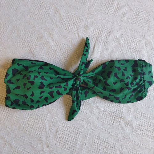 Swimwear top new in green leopard print