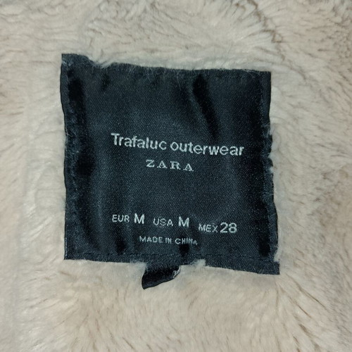 Zara women's khaki parka jacket like new with fur lining medium