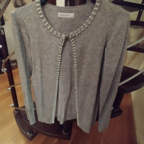 Grey children's cardigan with white pearls like new