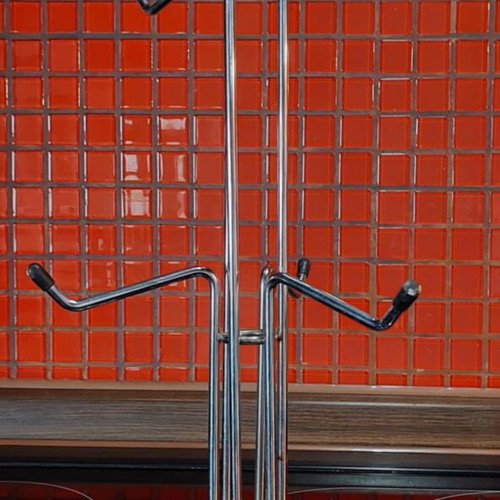 Metal mug holder used 14x29