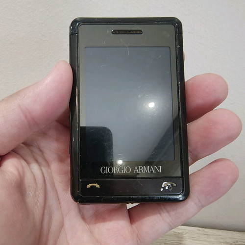 Samsung Giorgio Armani used, unknown functionality