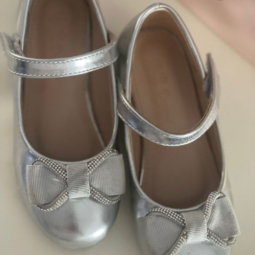 Doremi Silver Ballerina Shoes Like New Size 28