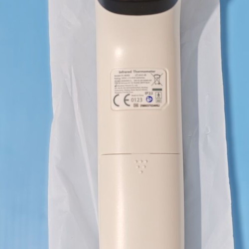 Viproud FC-IR202 Infrared Contactless Thermometer new with box and batteries