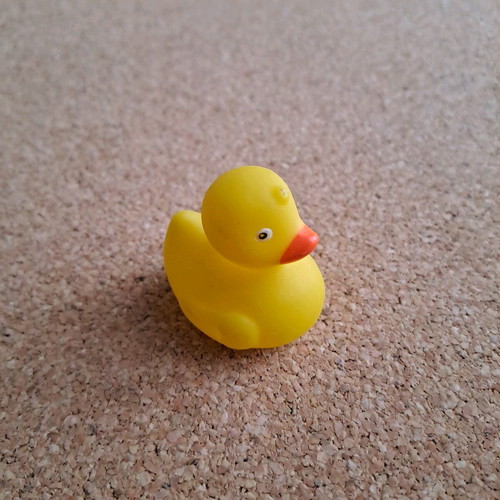 Yellow small duck like new, plastic toy