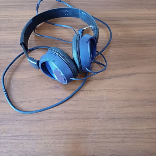 Sony headphones wired, like new