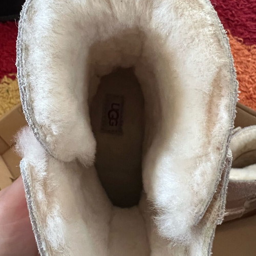 Ugg Australia girls boots new size 30