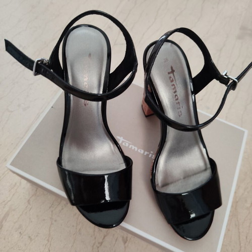 Tamaris high-heeled sandals, black patent with beige and silver platform