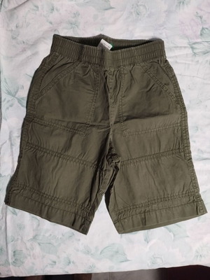 Benetton Хаки Къси Панталони За Момче 2 Години В Отлично Състояние