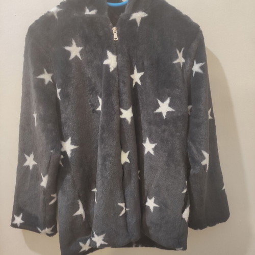 Girls' outerwear like new, size 14, black and white, lightweight
