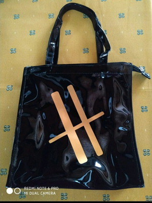 Medium black handbag