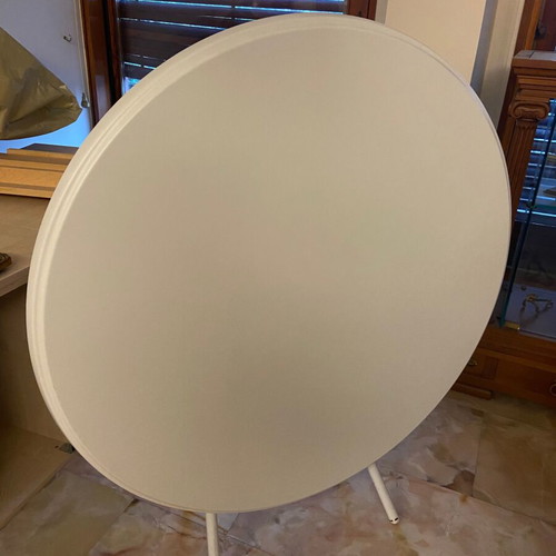 Folding round table rotunda white used