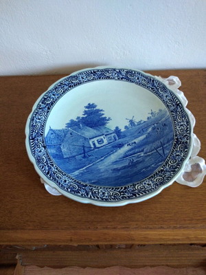 Vintage wall plate 1963 Netherlands like new, hand-painted 32 cm