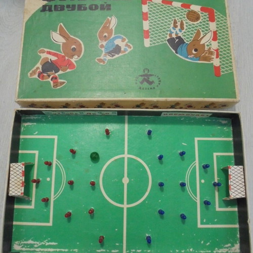 Football Duel board game used, vintage Bulgarian edition