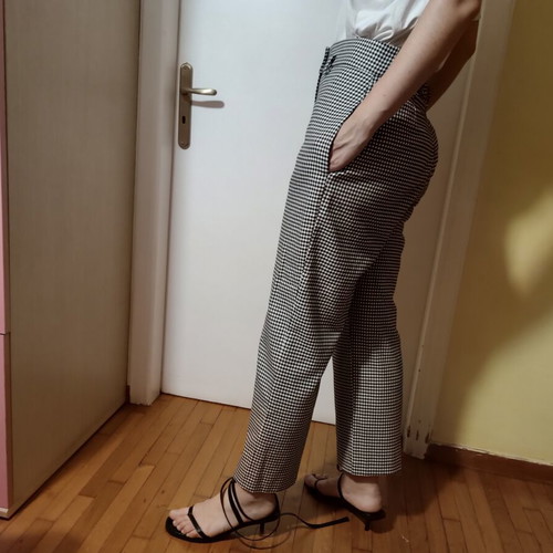 Gingham black and white pants size 40 like new by United Colors of Benetton