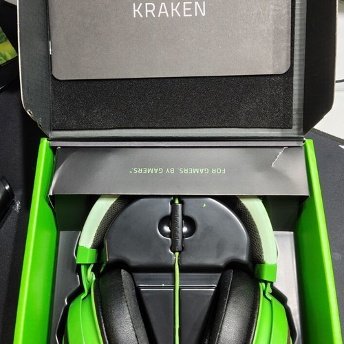 Razer Kraken Pro V2 Analog Green gaming headset