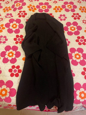 Black cardigan like new, size L