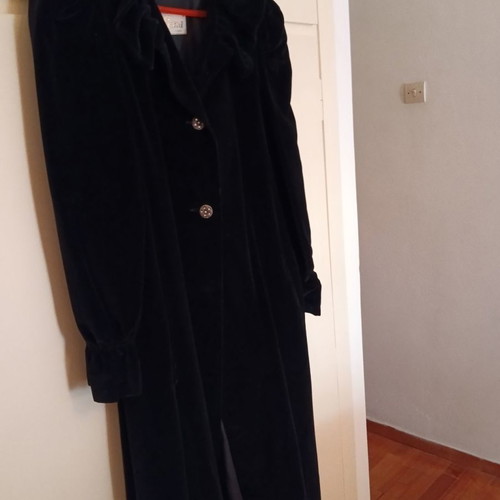Velvet coat used, size large, black