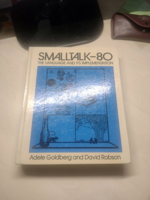 Smalltalk 80 book used for Xerox programming language
