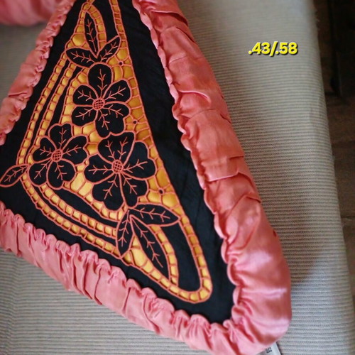 Vintage handmade embroidered pillows like new, set of 2