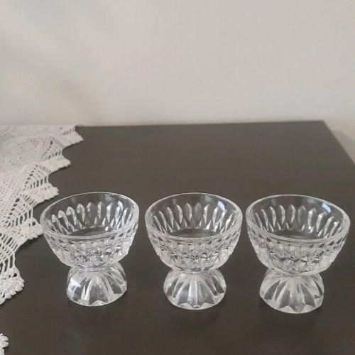 Glass liqueur glasses like new, vintage 1950s
