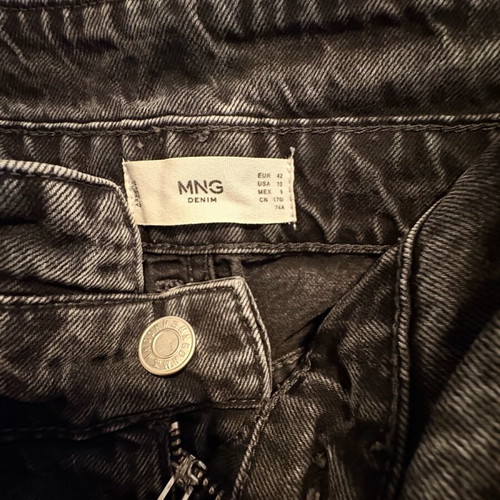 Denim black high-waisted Mango pants size 42 like new