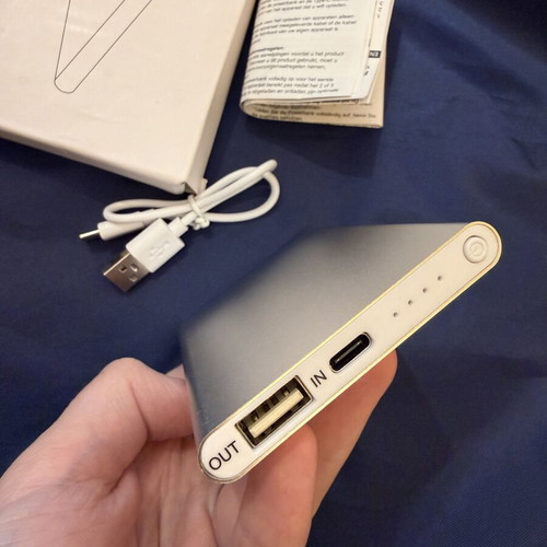Power Bank 4000mAh new, silver matte aluminum with USB-A and Type-C