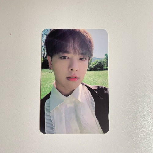 Oneus Raise Us album like new