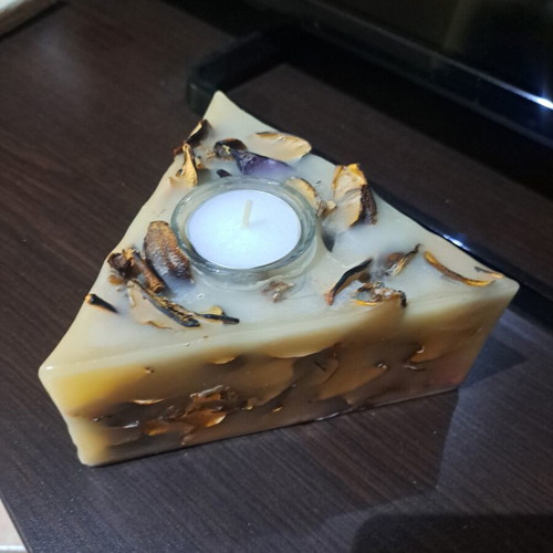 Triangle Candle with Glass Holder and Dried Leaves, Like New