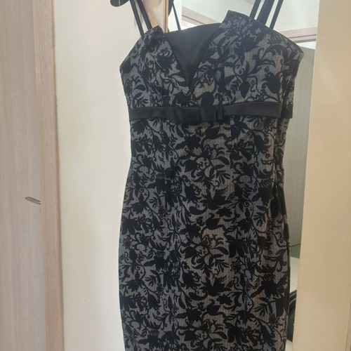 Rinascimento Jacquard dress size M like new, made in Italy