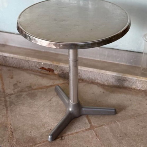 Stainless Steel Round Outdoor Table used