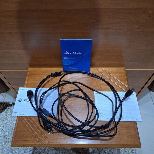 PlayStation 4 Slim 1TB like new with 3 games and controller