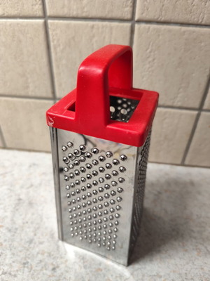 Grater like new