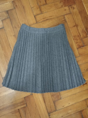 Sinsay gray warm pleated skirt new, size XXS