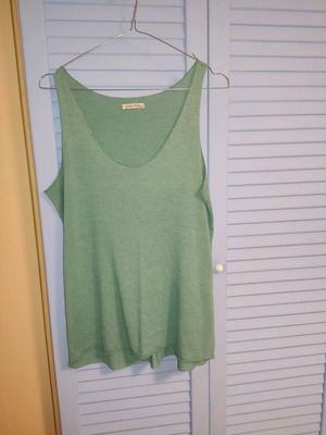 Celestino sleeveless blouse used, green one size