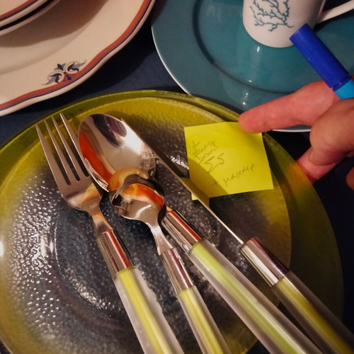 Tableware set with cutlery like new, yellow-green, 11 large and 11 medium plates